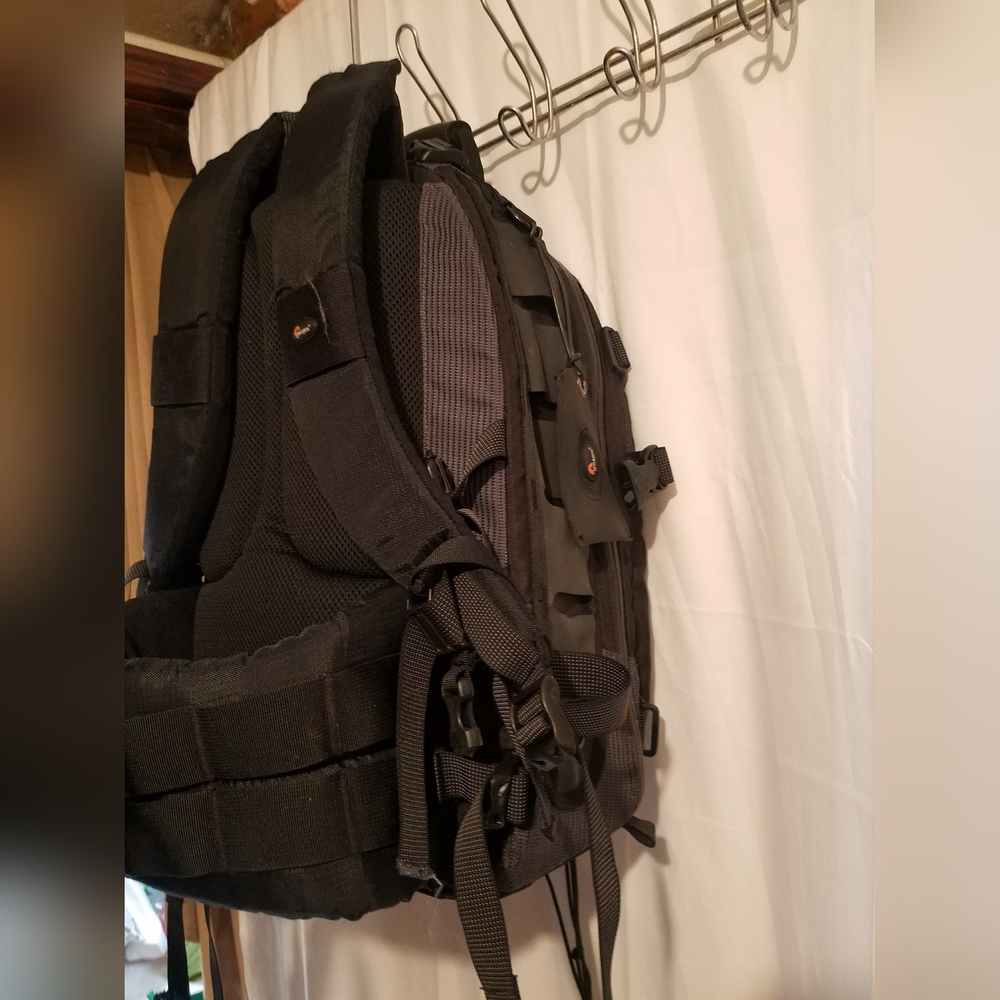 Lowepro backpack - Picture 7 of 7